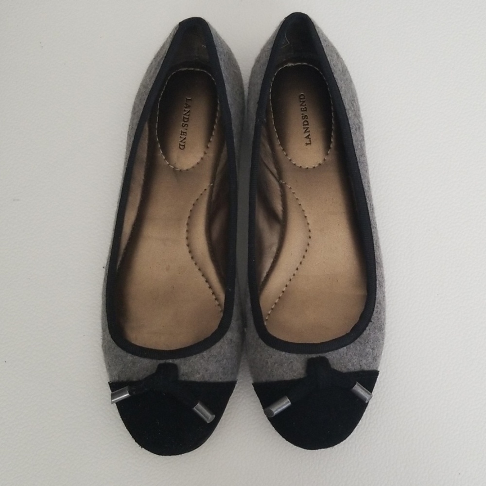 Black and Grey Felt Flats